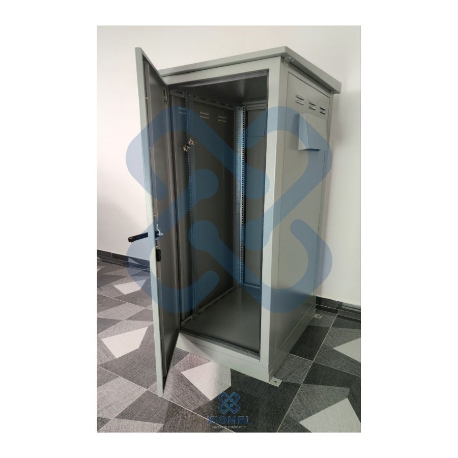 Gabinete de Piso para Exterior IP65  24RU Acero Laminado Epoxica Gris